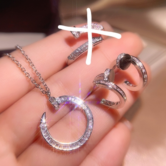 Sterling silver diamond necklace & earrings set - Picture 3 of 9